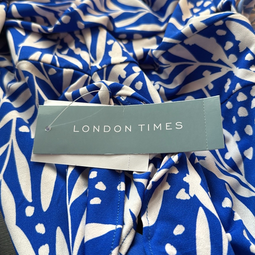 NWT Blue & White London Times Dress. Size 12. Very Flattering - Picture 10 of 12